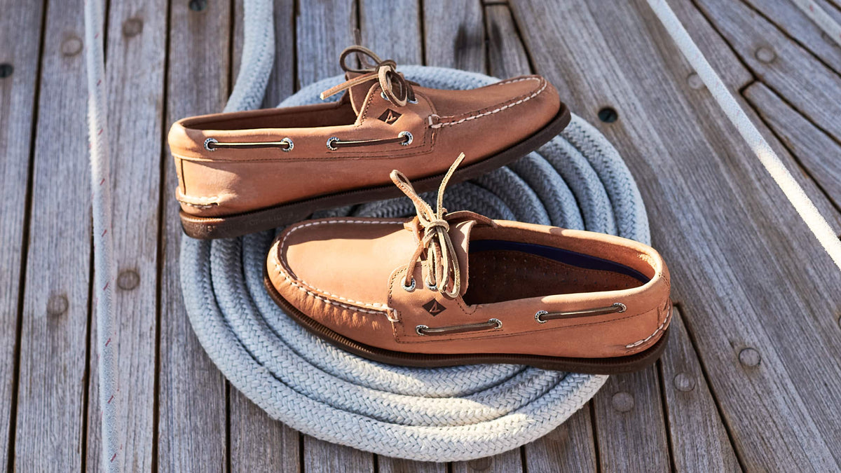 Are Sperry Leather Boat Shoes Waterproof? | Sperry display picture 1