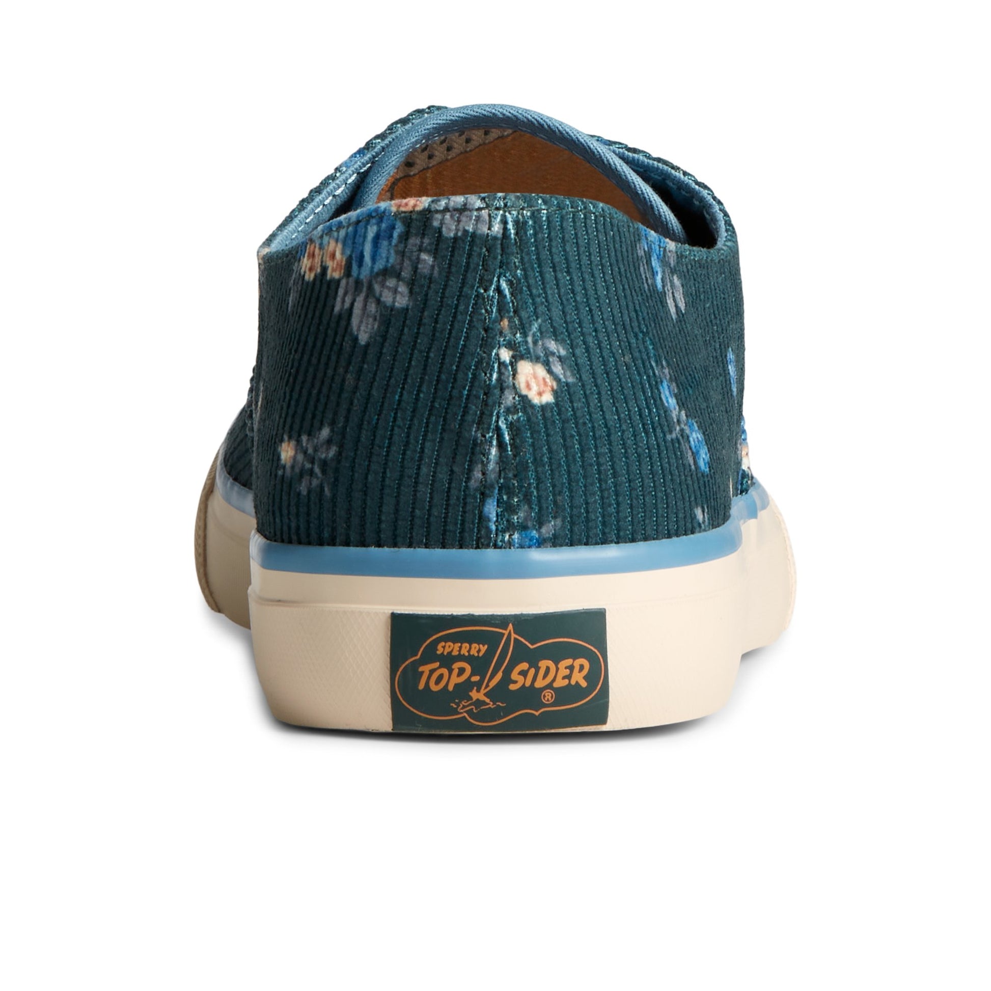 Close-up of the Green Unisex CVO Corduroy Sneaker Low Top Sneakers