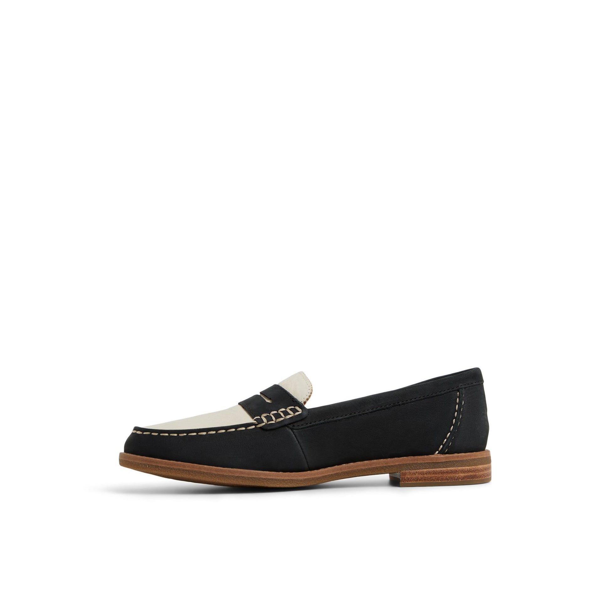 Three-quarter angle of Oxford Seaport Penny Loafer Penny Loafer's back side