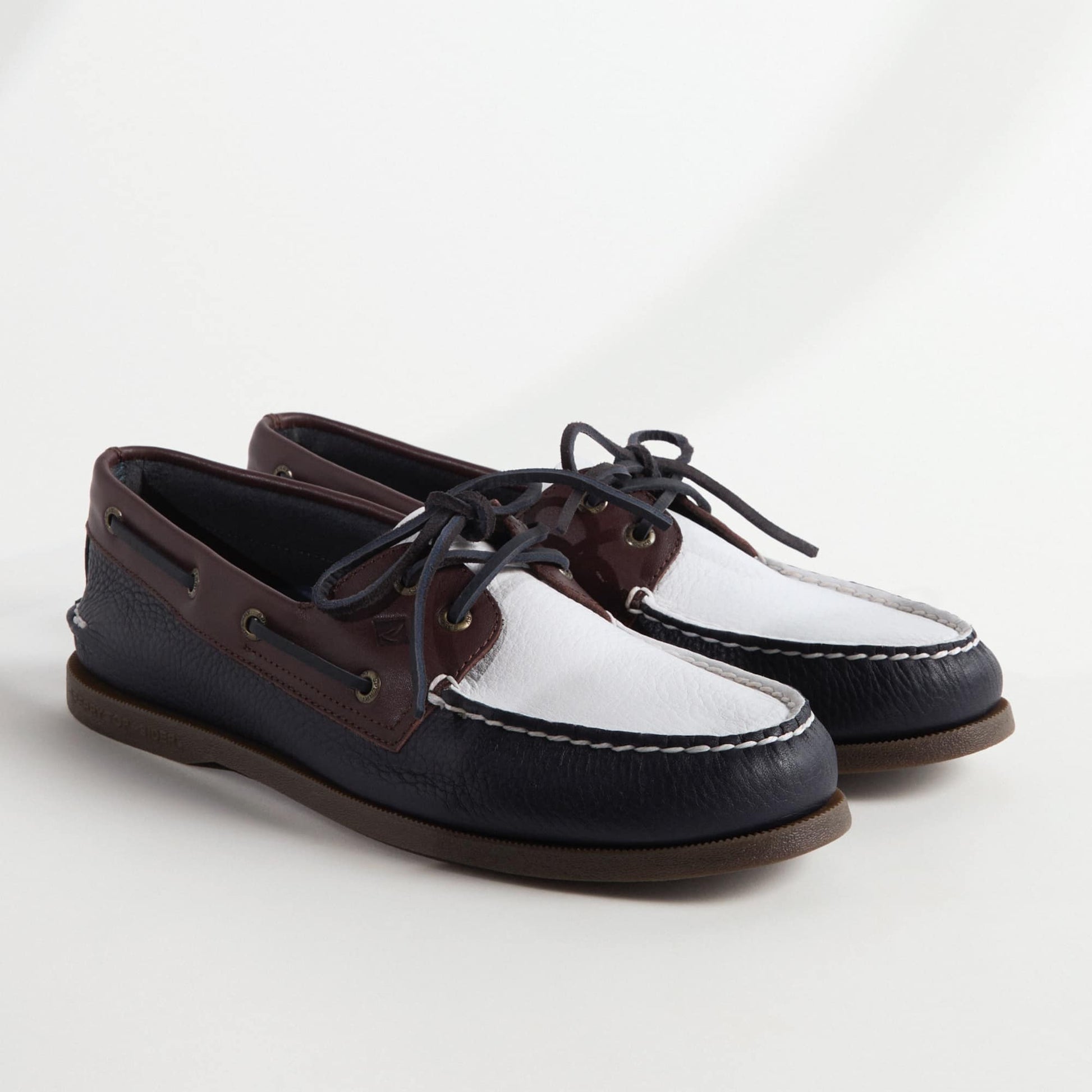 Support produit pour Chaussures bateau à 2 œillets Authentic Original™