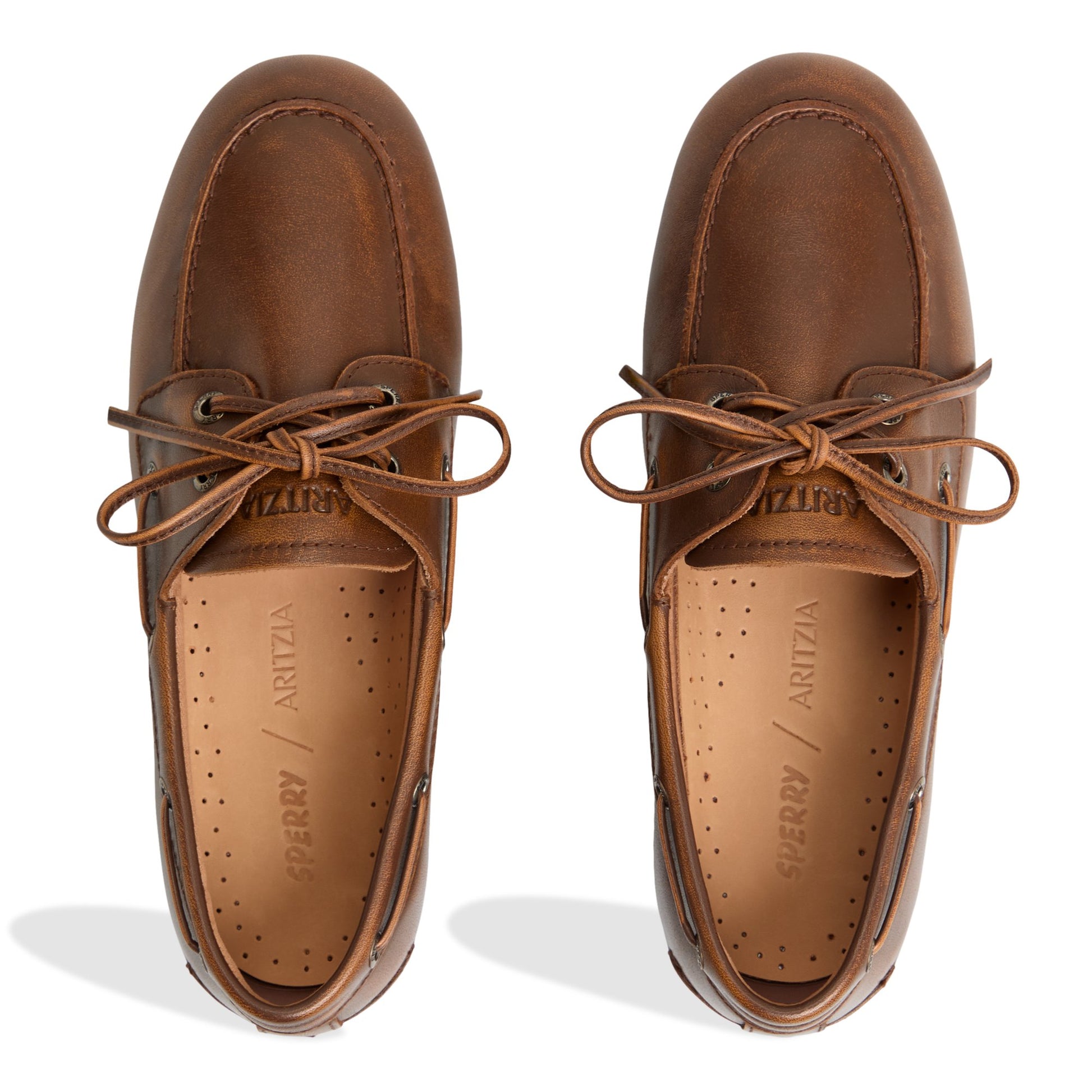 Support produit pour Chaussure bateau slim Sperry x Aritzia