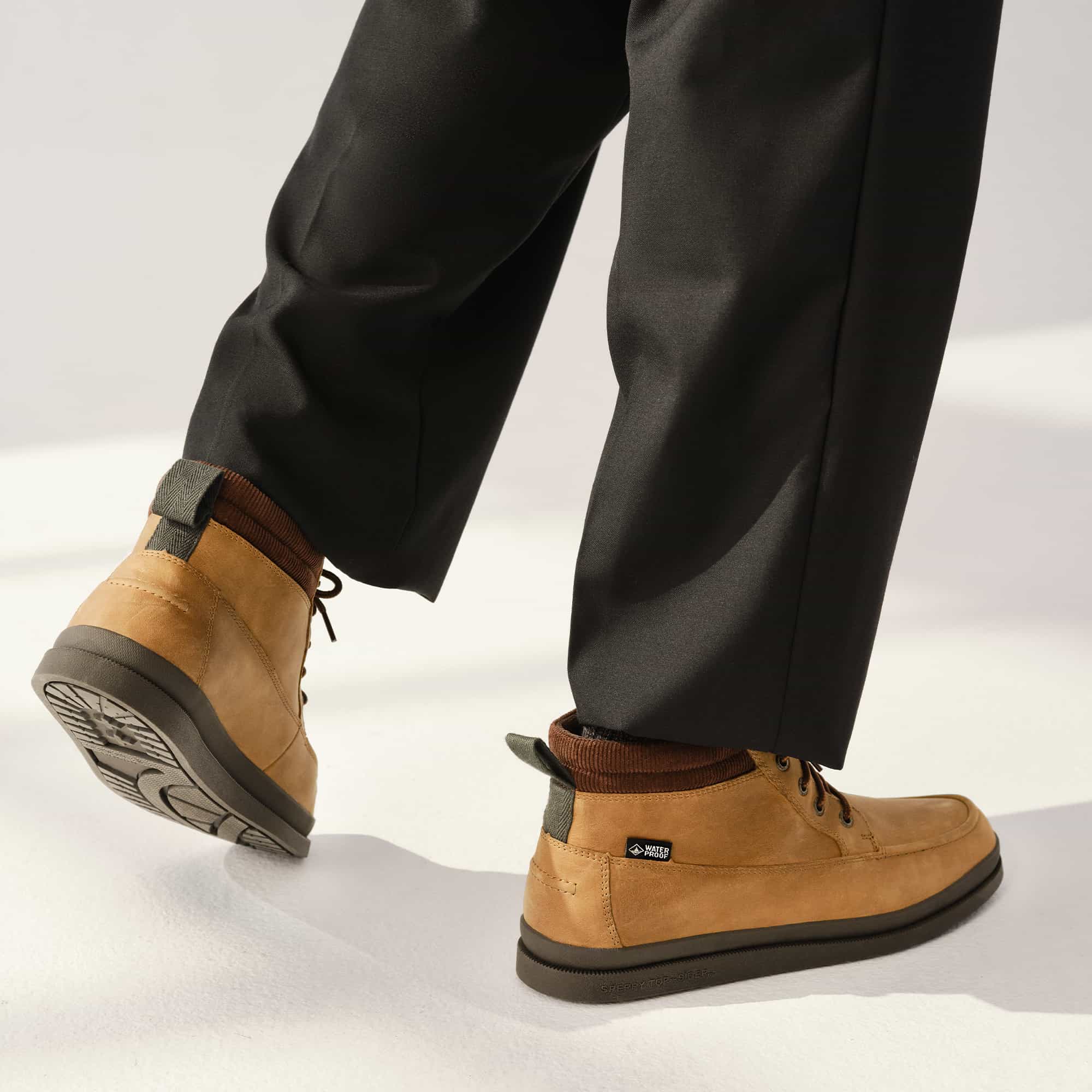 Tour Moc Mid Top Sneaker Tan | Sperry