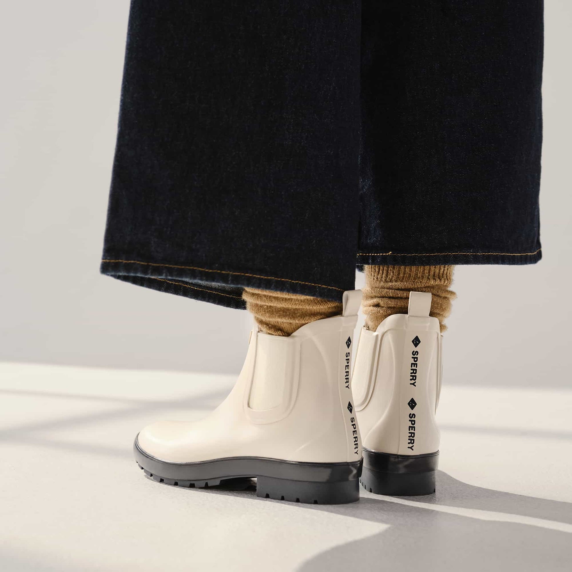 Product media for Drizzle Chelsea Rain Boot