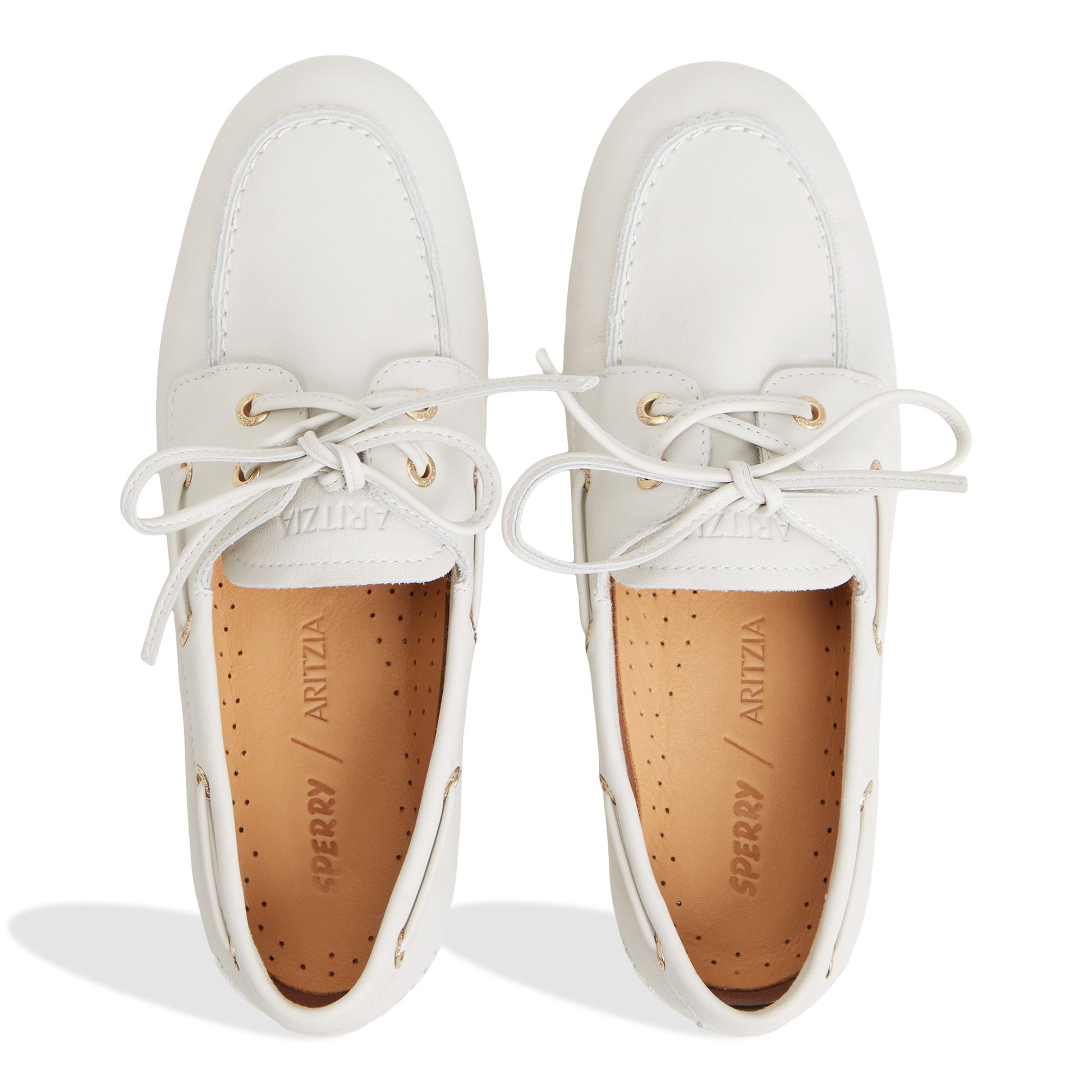 Top-down view of the Cream Sperry x Aritzia Slim Boat Shoe Boat Shoe