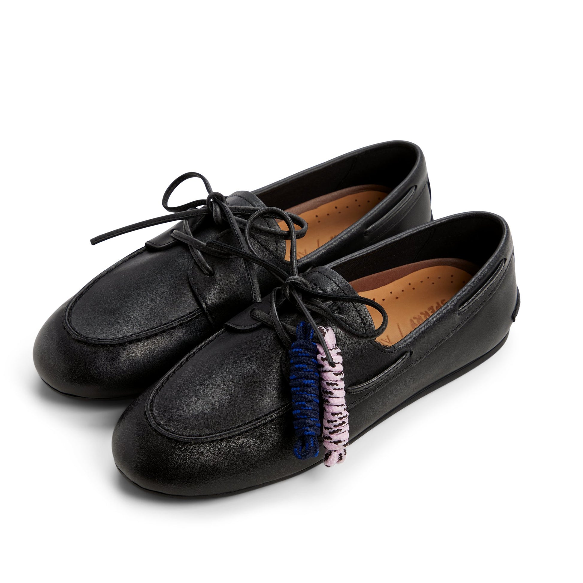 Support produit pour Sperry x Aritzia Slim Boat Shoe