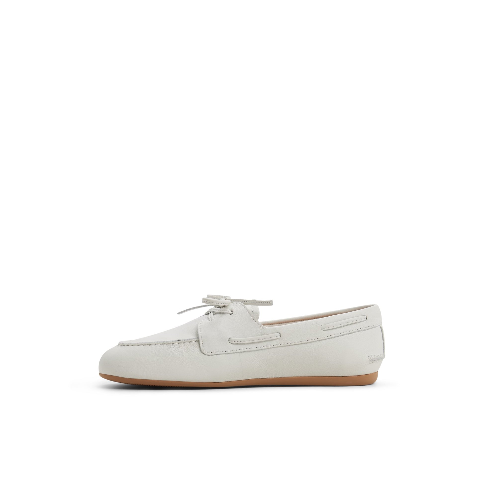 Three-quarter angle of Ivory Sperry x Aritzia Slim Boat Shoe Boat Shoe's back side