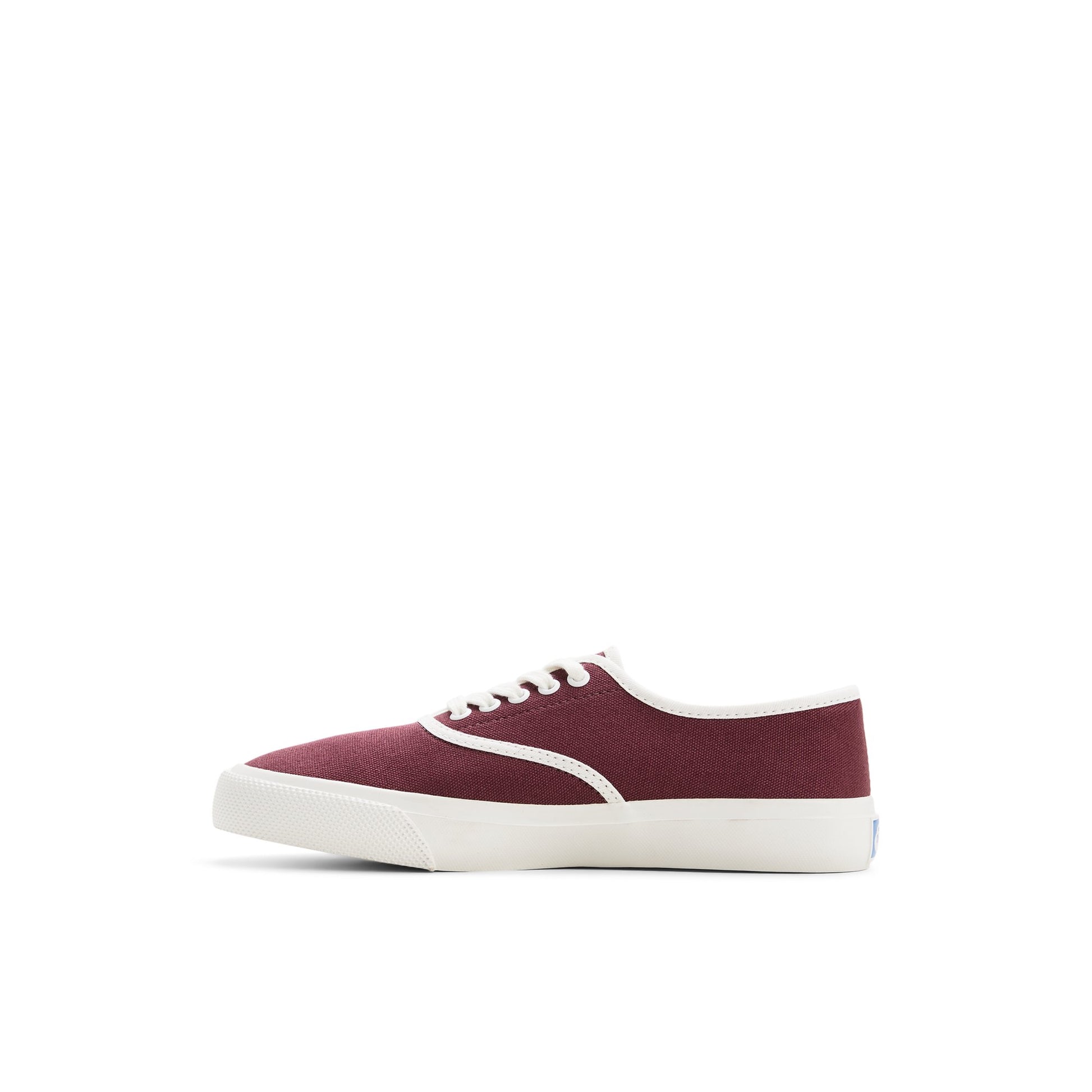 Three-quarter angle of Bordo CVO Sneaker 2.0 's back side
