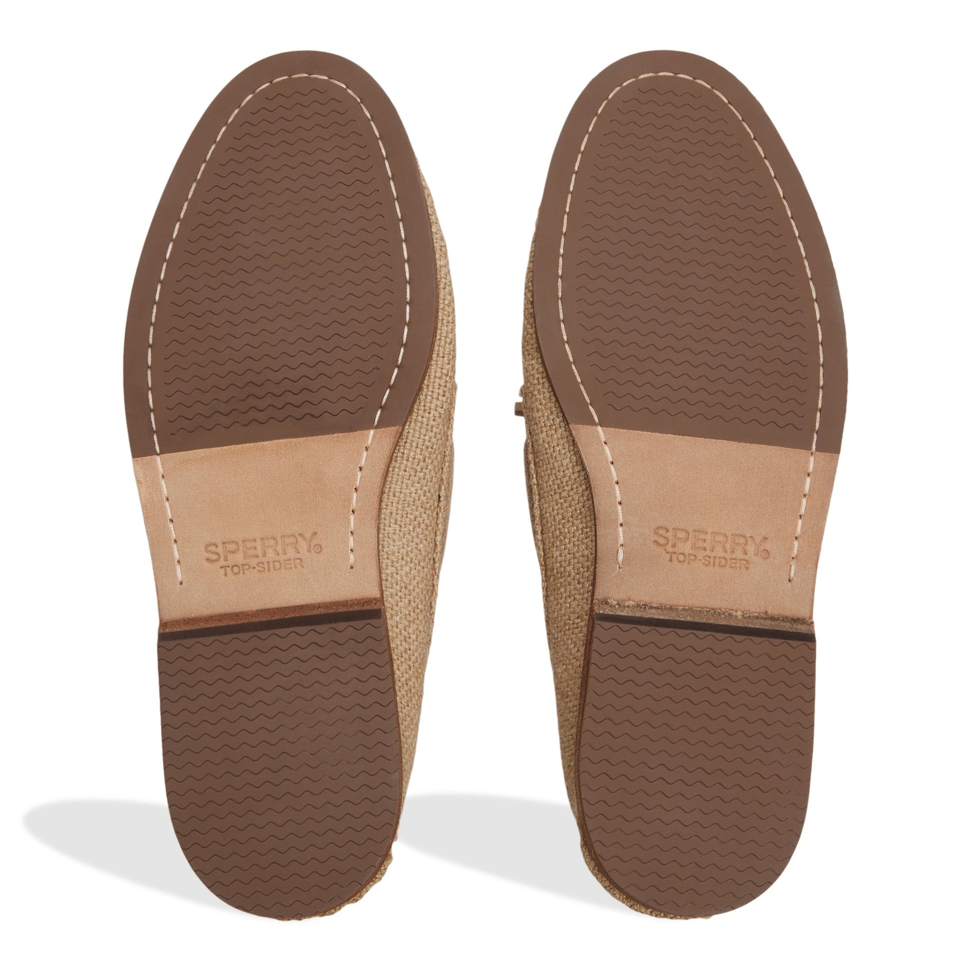 Gros plan de la Sable Sperry x Colbo Authentic Original™ 2-Eye Boat Shoe