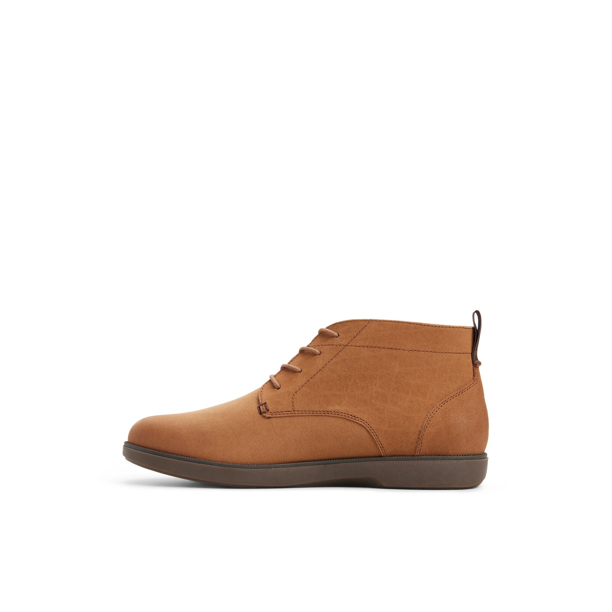 Three-quarter angle of Bordo Newman ck ii_mm Chukka Boots's back side